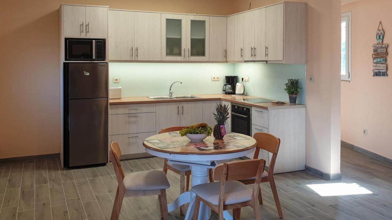 Helen Apartments & Studios آغيوس ستيفانوس المظهر الخارجي الصورة
