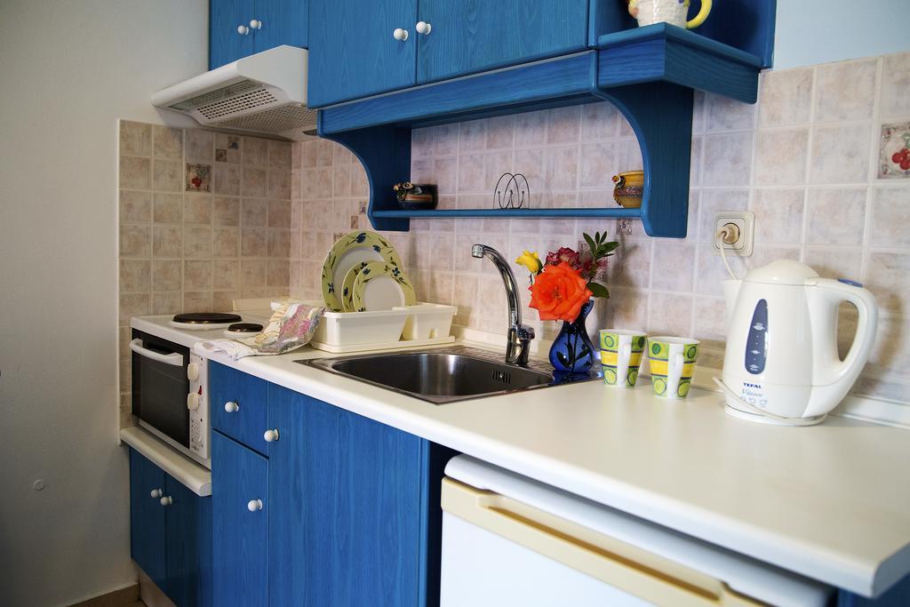 Helen Apartments & Studios آغيوس ستيفانوس المظهر الخارجي الصورة